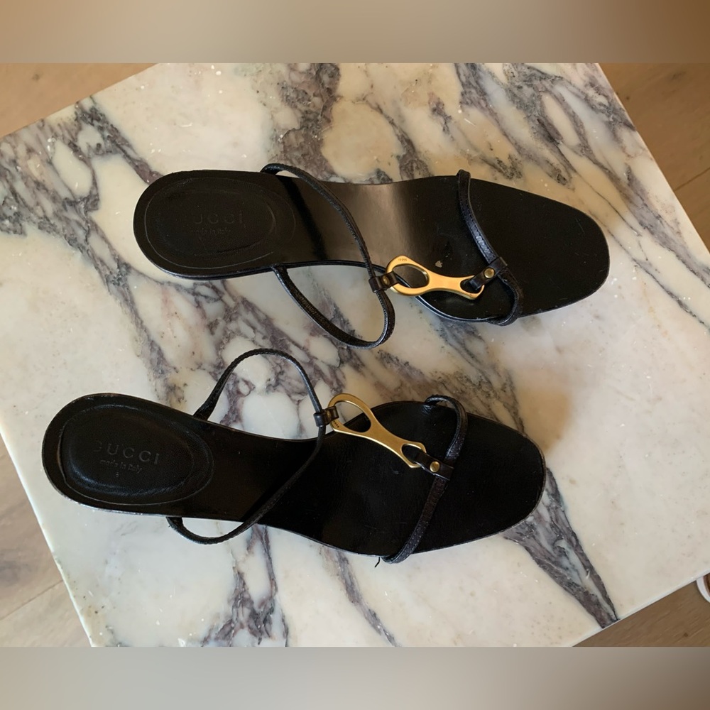 Gucci Black Leather Sandals with Gold Detail - Picture 3 of 6